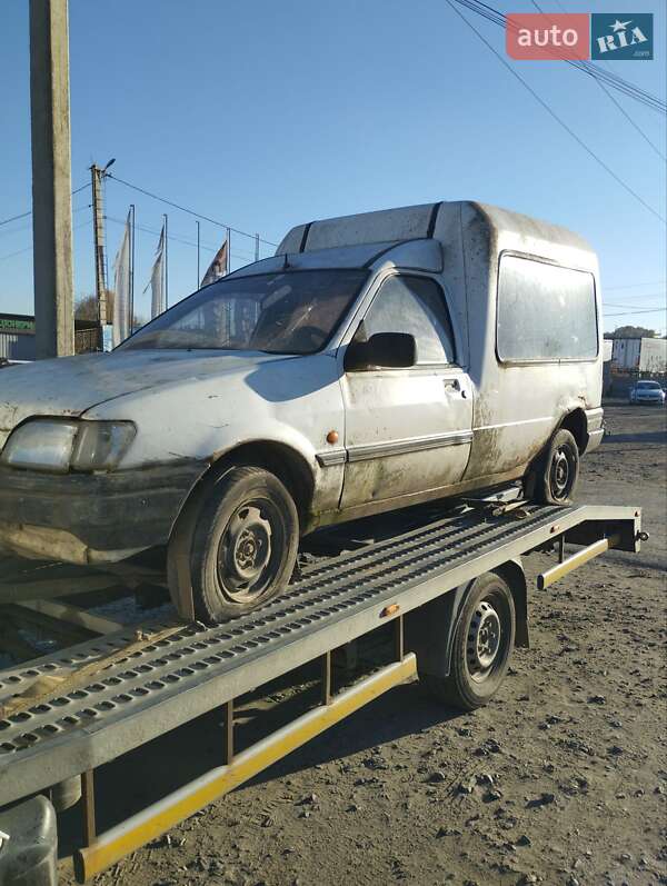 Минивэн Ford Courier 1995 в Шепетовке