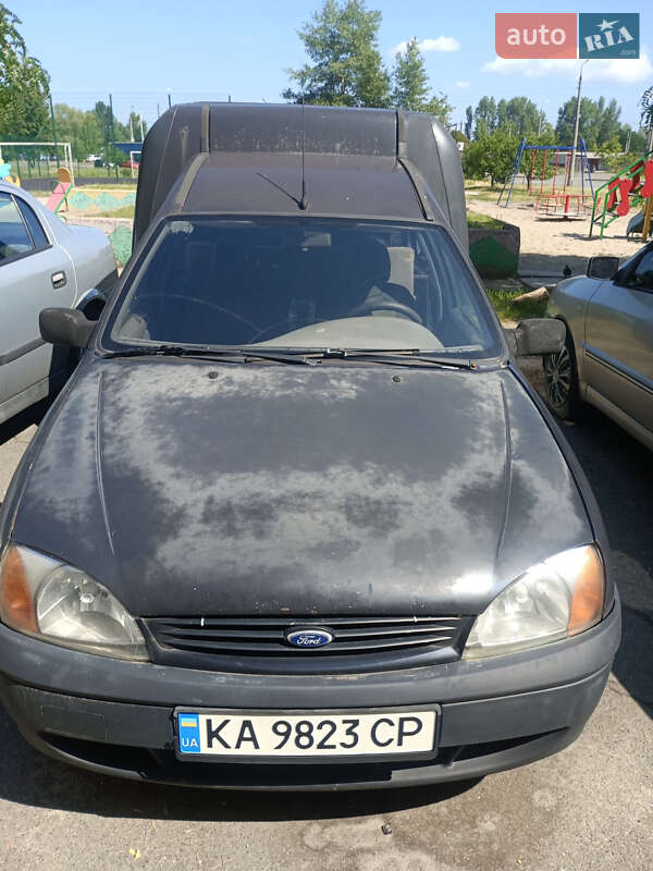 Ford Courier 2000