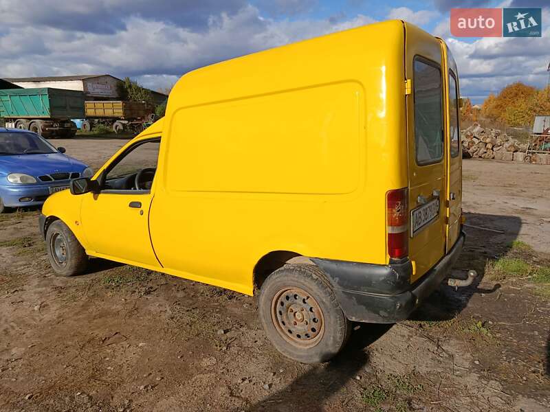 Мінівен Ford Courier 1998 в Монастирищеві