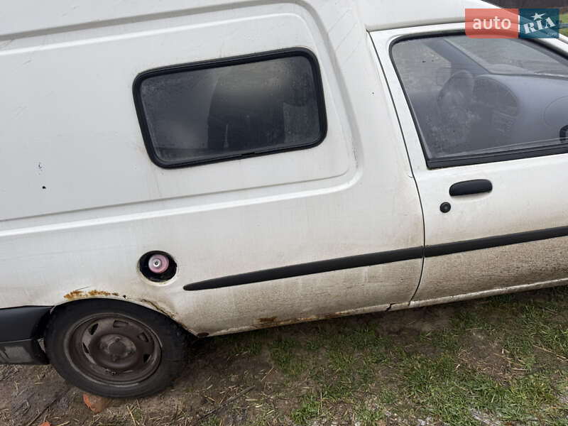 Мінівен Ford Courier 1998 в Луцьку