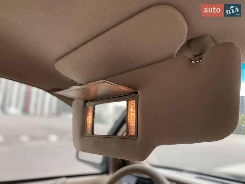 Седан Ford Crown Victoria 1994 в Киеве