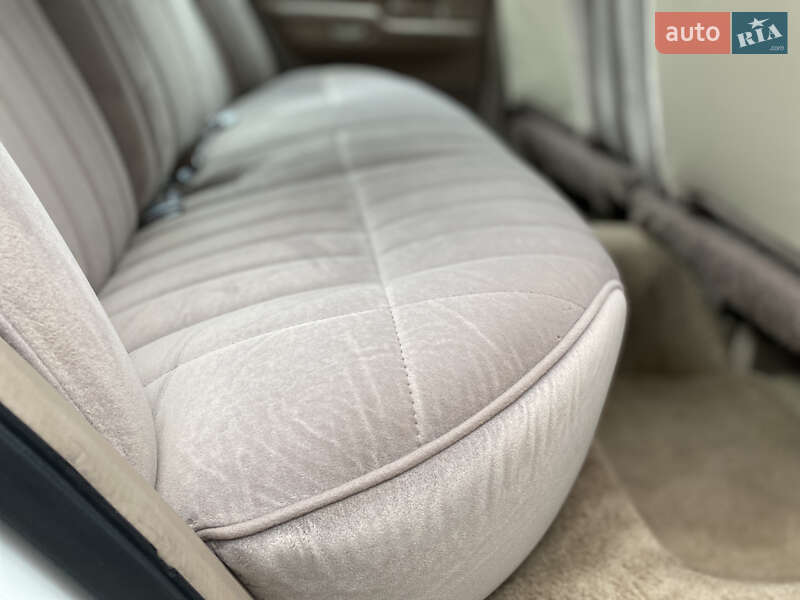 Седан Ford Crown Victoria 1994 в Киеве