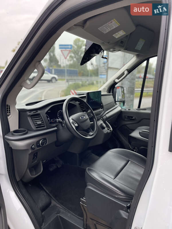 Микроавтобус грузовой (до 3,5т) Ford E-Transit 2022 в Киеве