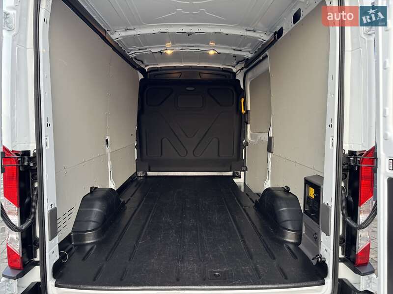 Грузовой фургон Ford E-Transit 2023 в Ровно фото 4 Грузовой фургон Ford E-Transit 2023 в Ровно