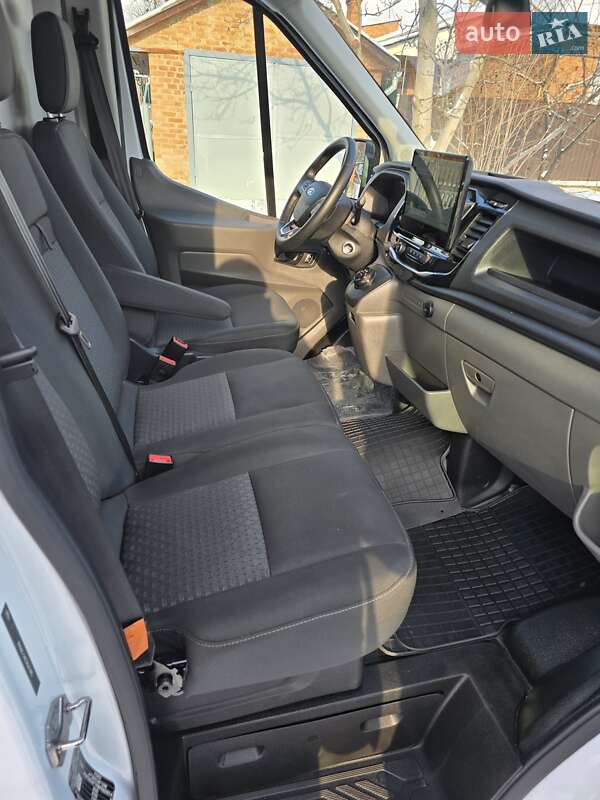 Грузовой фургон Ford E-Transit 2023 в Виннице