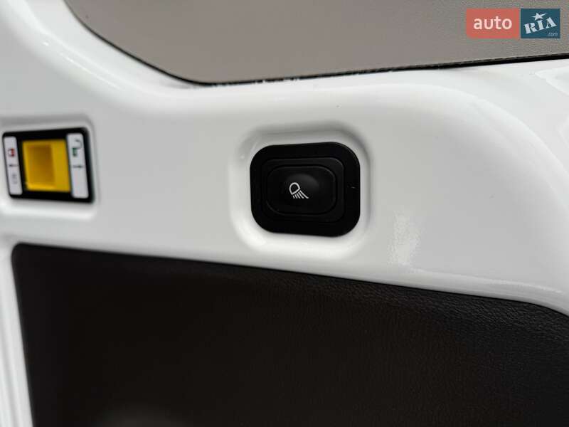 Грузовой фургон Ford E-Transit 2022 в Виннице