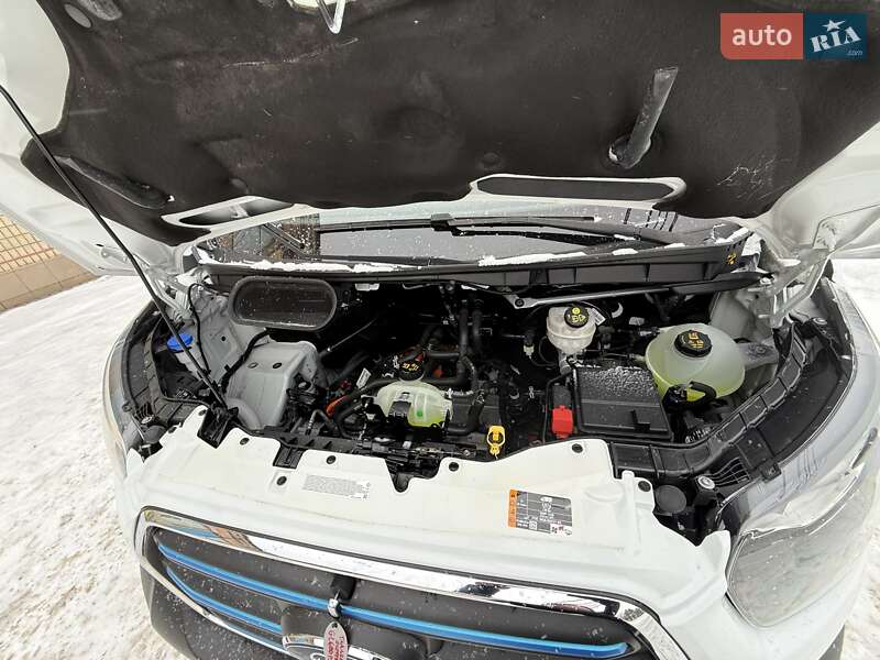 Грузовой фургон Ford E-Transit 2022 в Виннице