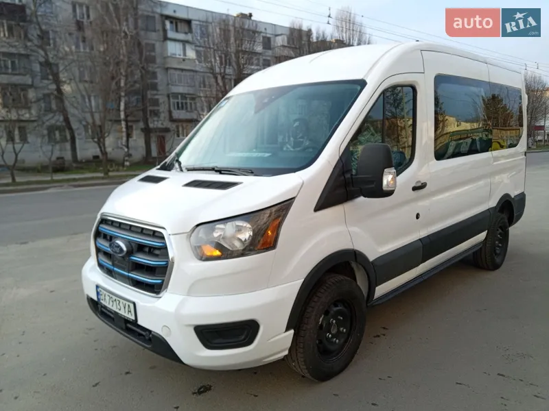 Ford E-Transit 2023