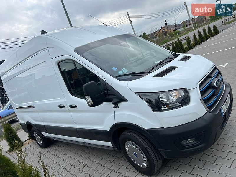 Ford E-Transit 2022