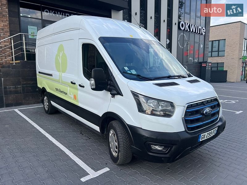 Грузовой фургон Ford E-Transit 2022 в Виннице
