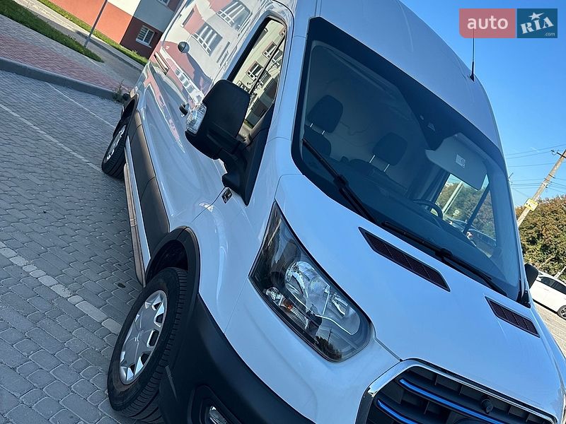 Грузовой фургон Ford E-Transit 2023 в Виннице