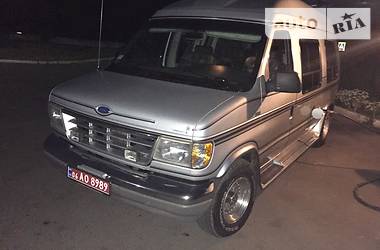Минивэн Ford Econoline 1992 в 