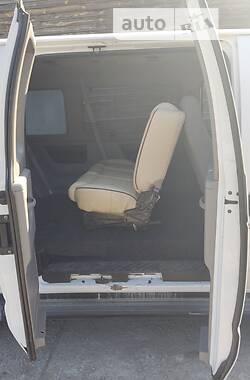 Минивэн Ford Econoline 2000 в 