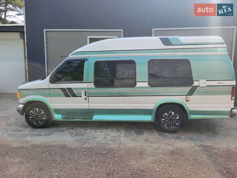 Минивэн Ford Econoline 1996 в Житомире
