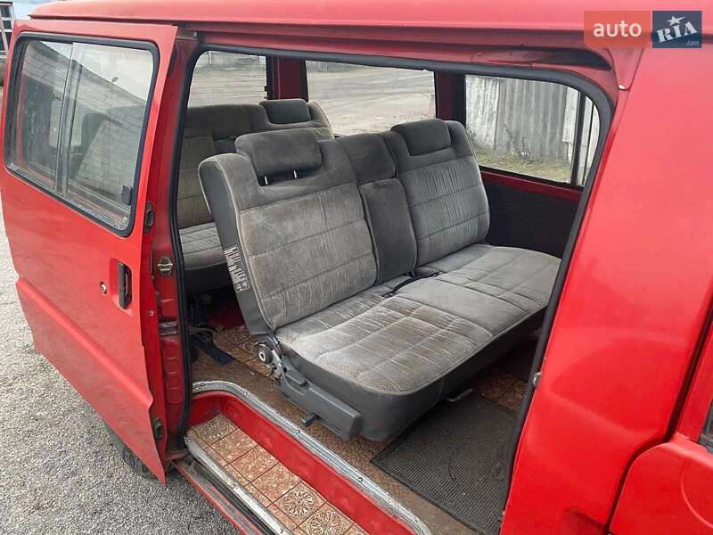 Минивэн Ford Econovan 1989 в Ракитном