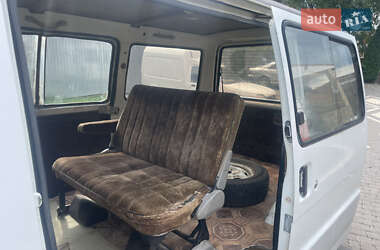 Минивэн Ford Econovan 1988 в 