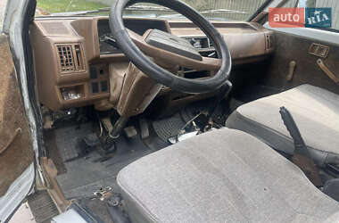 Минивэн Ford Econovan 1988 в 