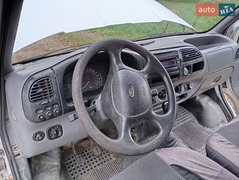 Мінівен Ford Econovan 1997 в Сторожинці