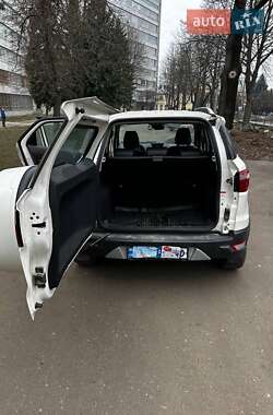 Внедорожник / Кроссовер Ford EcoSport 2015 в 