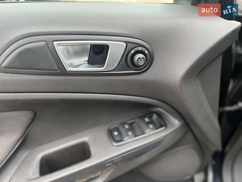 Внедорожник / Кроссовер Ford EcoSport 2015 в Коломые