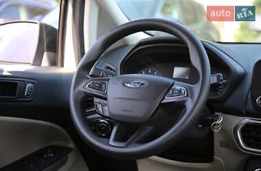 Внедорожник / Кроссовер Ford EcoSport 2017 в 