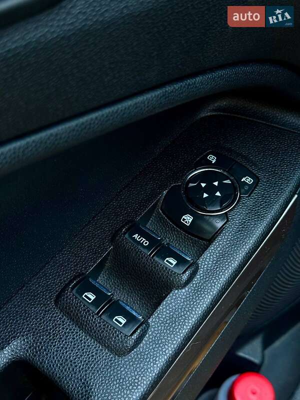 Внедорожник / Кроссовер Ford EcoSport 2018 в Новояворовске