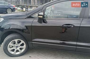 Позашляховик / Кросовер Ford EcoSport 2018 в 