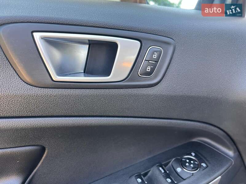Внедорожник / Кроссовер Ford EcoSport 2019 в Львове фото 25 Внедорожник / Кроссовер Ford EcoSport 2019 в Львове