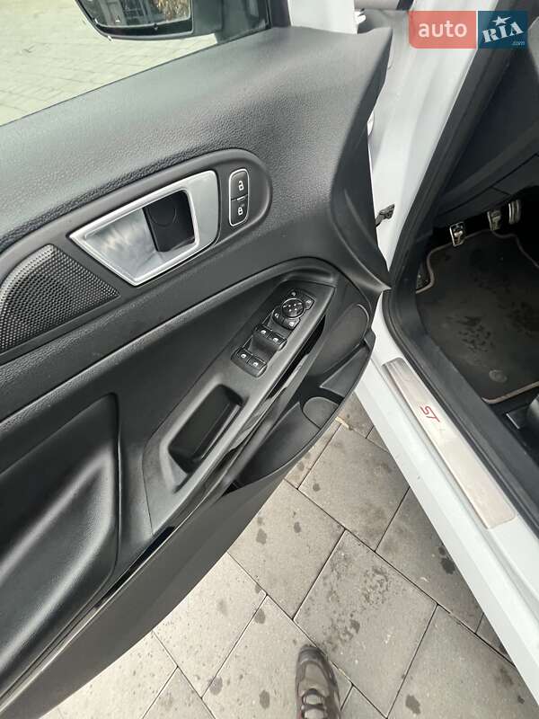 Внедорожник / Кроссовер Ford EcoSport 2018 в Ивано-Франковске