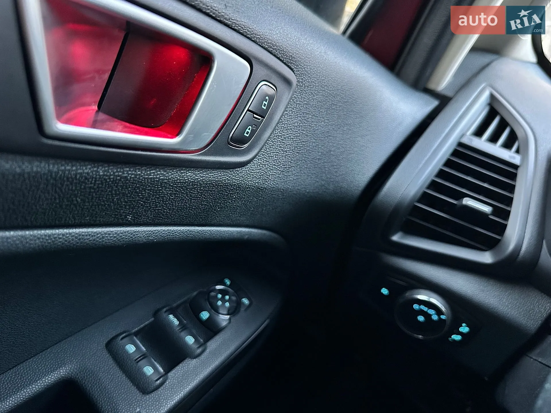 2019 Ford EcoSport - мініатюра 16