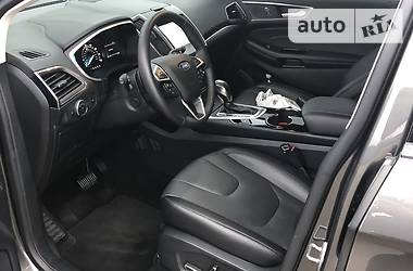 Внедорожник / Кроссовер Ford Edge 2018 в 