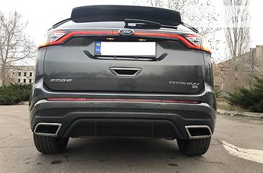 Внедорожник / Кроссовер Ford Edge 2018 в 