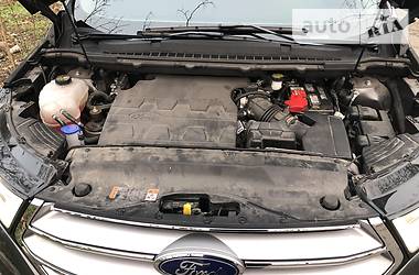 Внедорожник / Кроссовер Ford Edge 2018 в 