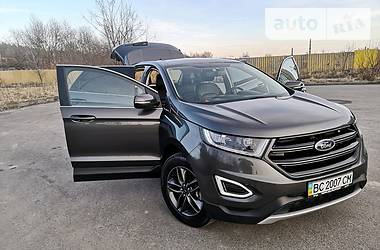 Позашляховик / Кросовер Ford Edge 2015 в 