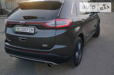 Позашляховик / Кросовер Ford Edge 2015 в 