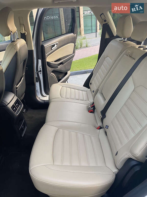 Внедорожник / Кроссовер Ford Edge 2015 в Хмельницком