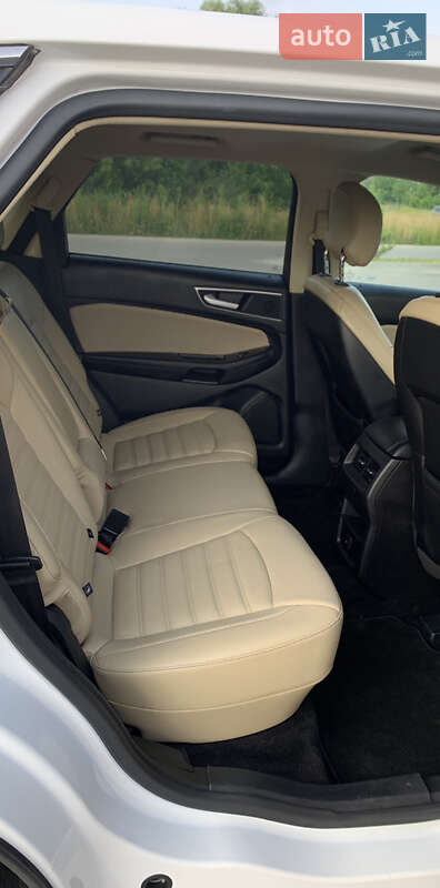 Внедорожник / Кроссовер Ford Edge 2015 в Хмельницком