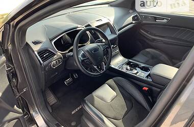Внедорожник / Кроссовер Ford Edge 2019 в 