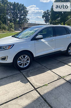 Внедорожник / Кроссовер Ford Edge 2015 в 