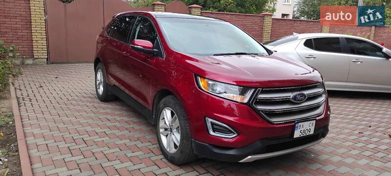Внедорожник / Кроссовер Ford Edge 2015 в 