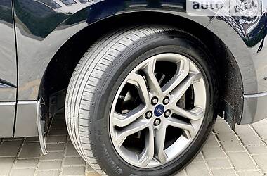 Внедорожник / Кроссовер Ford Edge 2016 в 