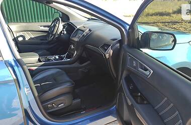 Внедорожник / Кроссовер Ford Edge 2018 в 