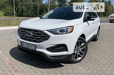 Внедорожник / Кроссовер Ford Edge 2018 в 