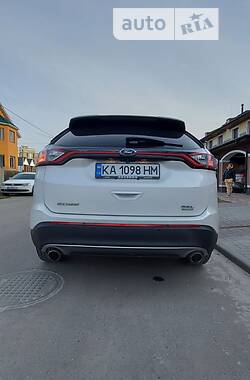Внедорожник / Кроссовер Ford Edge 2015 в 
