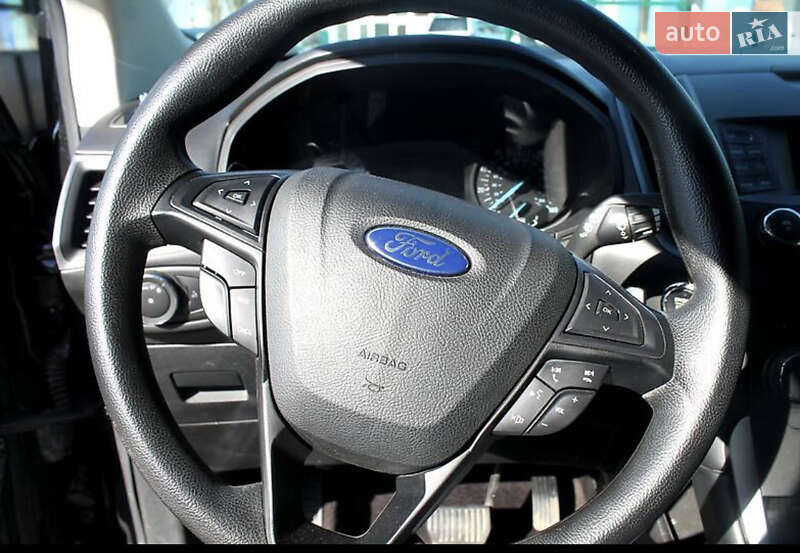 Внедорожник / Кроссовер Ford Edge 2015 в Полтаве