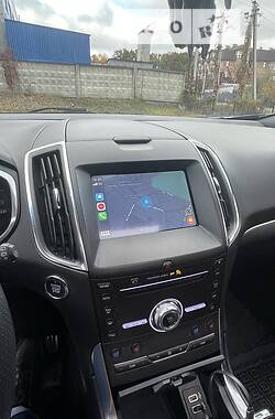 Внедорожник / Кроссовер Ford Edge 2019 в 