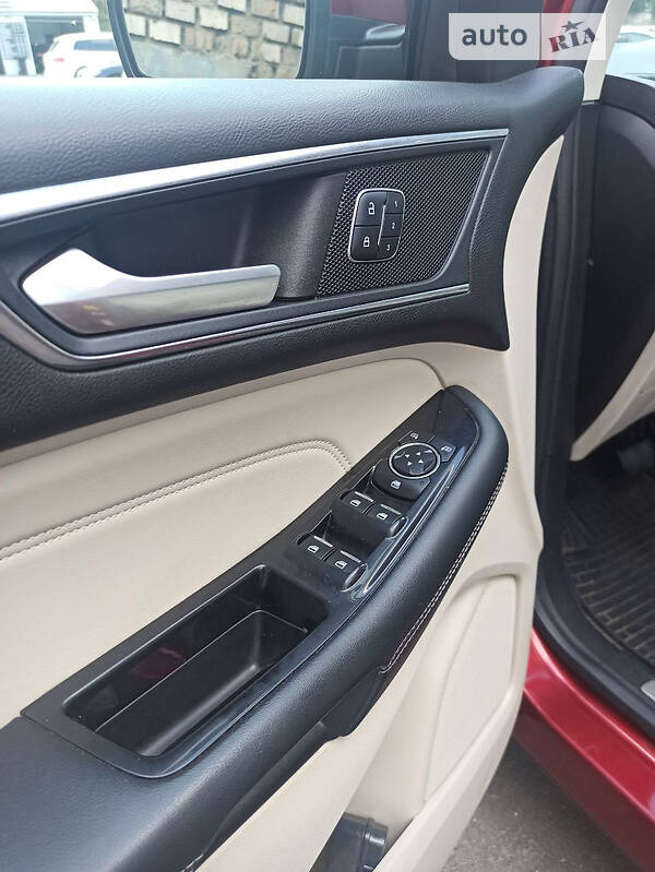 Внедорожник / Кроссовер Ford Edge 2017 в Николаеве