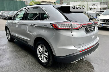 Позашляховик / Кросовер Ford Edge 2017 в 
