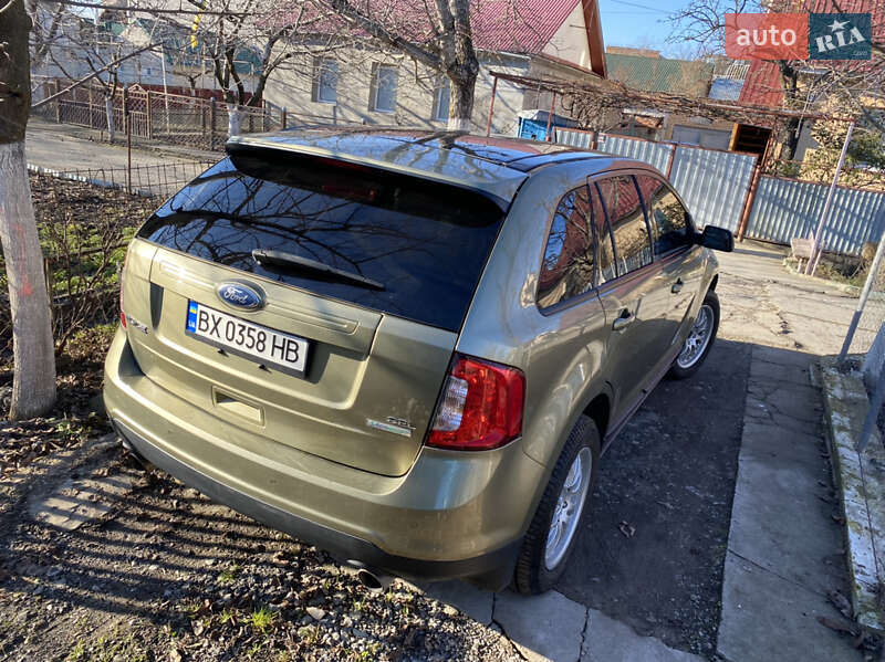 Внедорожник / Кроссовер Ford Edge 2011 в 