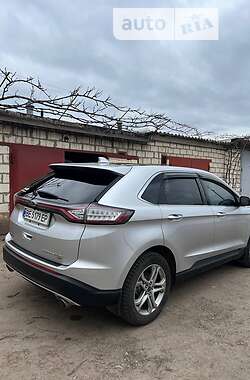 Ford Edge 2015